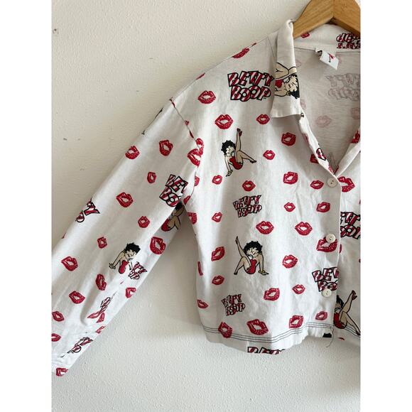 Y2K Betty Boop Crop Button Up size large - Picture 8 of 11